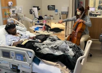 Medical student brings music to end-of-life care