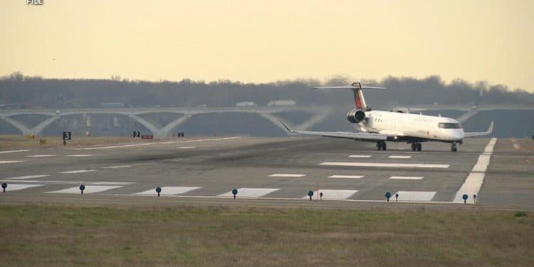 FAA investigates false collision reports while landing at Reagan National Airport