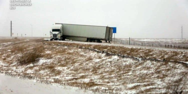 High winds, snow and rain wreak havoc on the Midwest