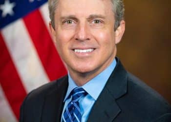 Head of federal whistleblower office drops legal battle challenging his firing