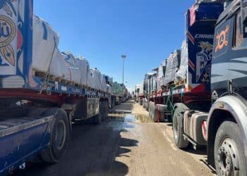 Israel cuts off Gaza aid to pressure Hamas to accept deal extending ceasefire