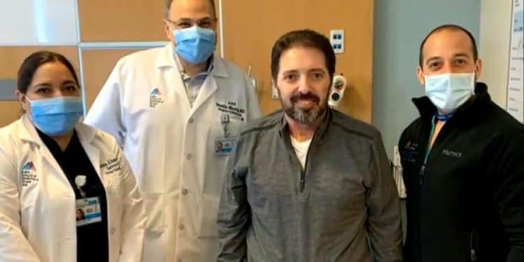 ICU doctor reunites with COVID-19 patient five years later