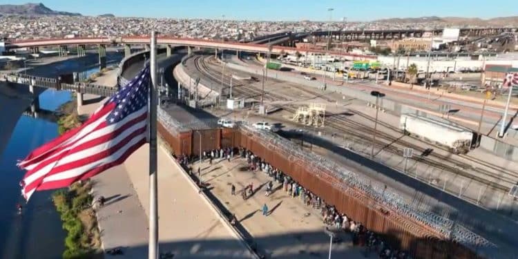 Illegal border crossings plunge to lowest level in decades