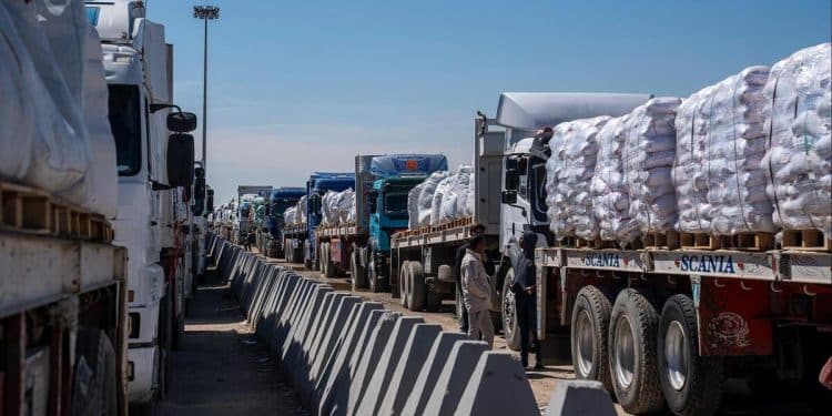 Israel blocks Gaza aid to pressure Hamas to extend ceasefire