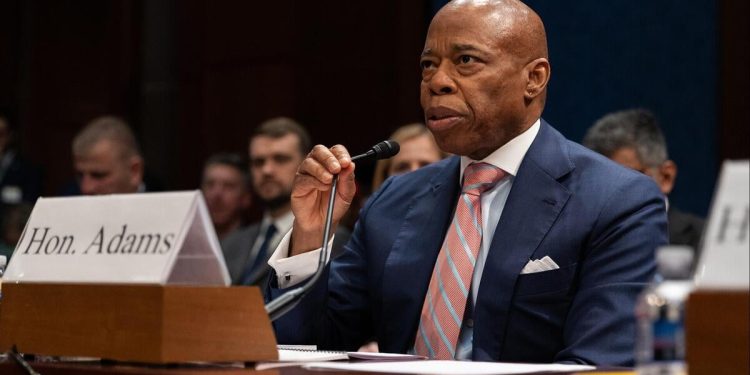 NYC Mayor Eric Adams highlights crime drop in opening statement at “sanctuary cities” hearing