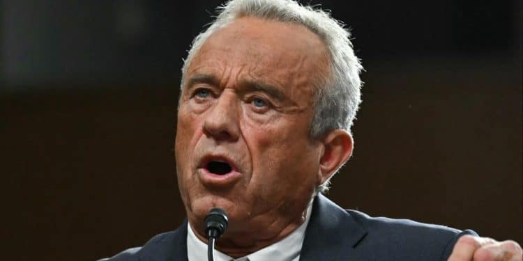 Vaccine critic RFK Jr. backs measles vaccine amid deadly Texas outbreak