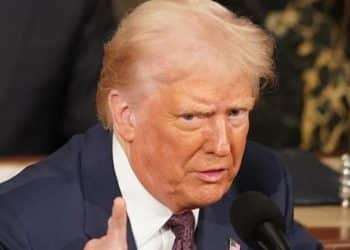 Trump speech watchers give it a thumbs up, CBS News poll finds