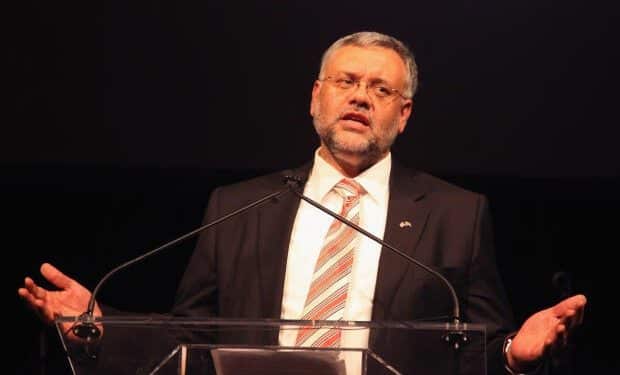 Trump admin. expels South African ambassador, accuses him “race-baiting”