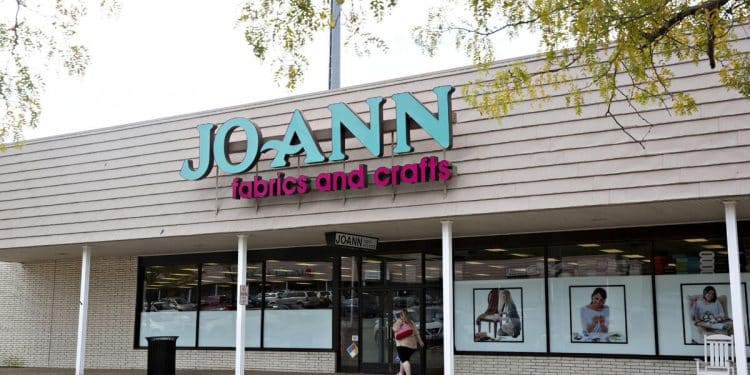 Joann no longer accepts store gift cards due to closing of locations
