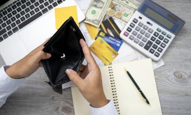 3 signs your credit card debt is overwhelming you, according to experts