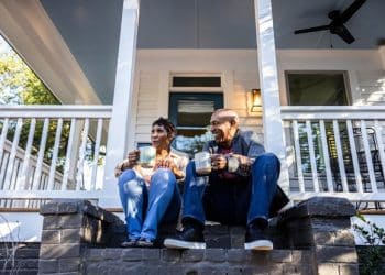 $200,000 home equity loan vs. $200,000 HELOC: What to consider now