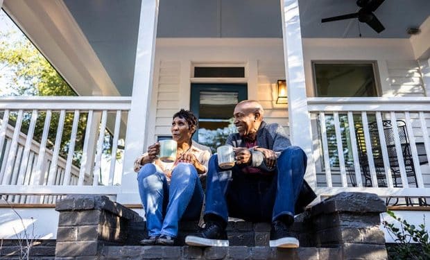 $200,000 home equity loan vs. $200,000 HELOC: What to consider now