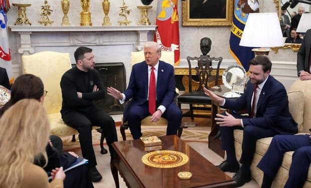 Most European leaders back Zelenskyy as he joins crisis talks in London