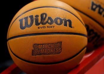 Expert offers tips on how to fill out a March Madness bracket