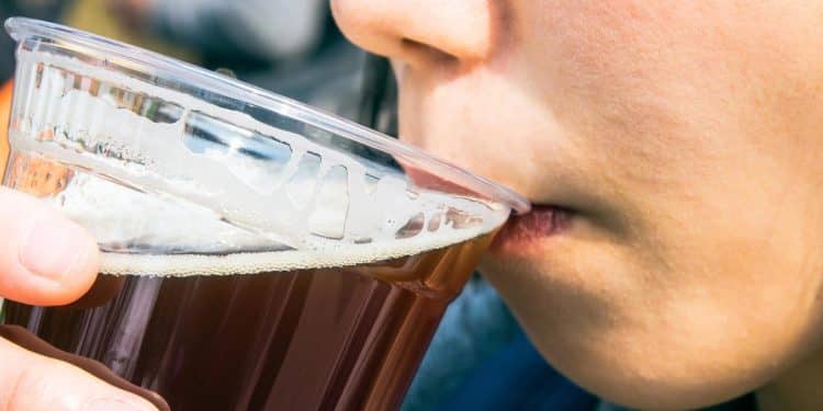 Letting teens drink at home may lead to heavier alcohol use later, study finds