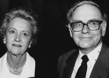 Warren Buffett on legendary Washington Post publisher Katharine Graham