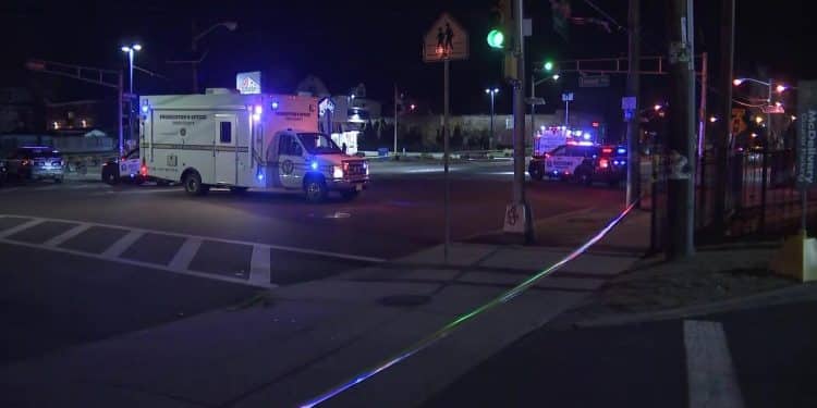 2 police officers shot in Newark, New Jersey; 1 critically injured