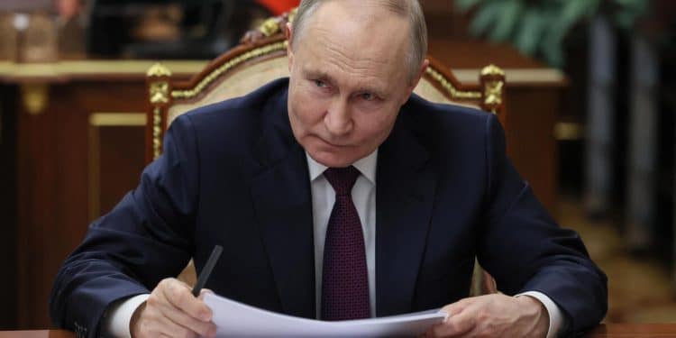 U.S. sanctions against Russian banking, oil and gas sectors are toughened