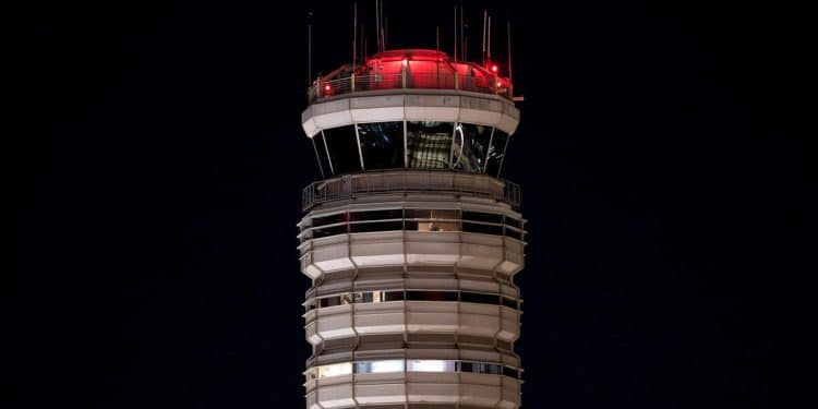 FAA investigating false collision alerts at Reagan National Airport