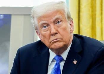 Trump asks Supreme Court to pause reinstatement of some workers