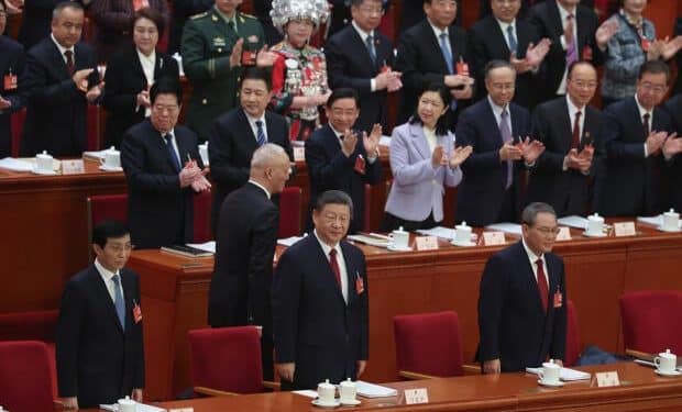 Chinese delegates avoid questions as they gather amid Trump’s trade war