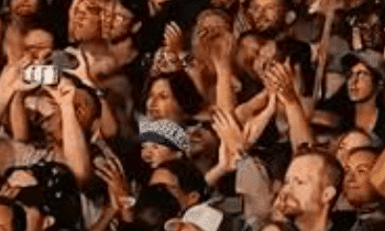 Will Smith’s Tour Video: Now with Bonus Fingers and Blurry Fans! 